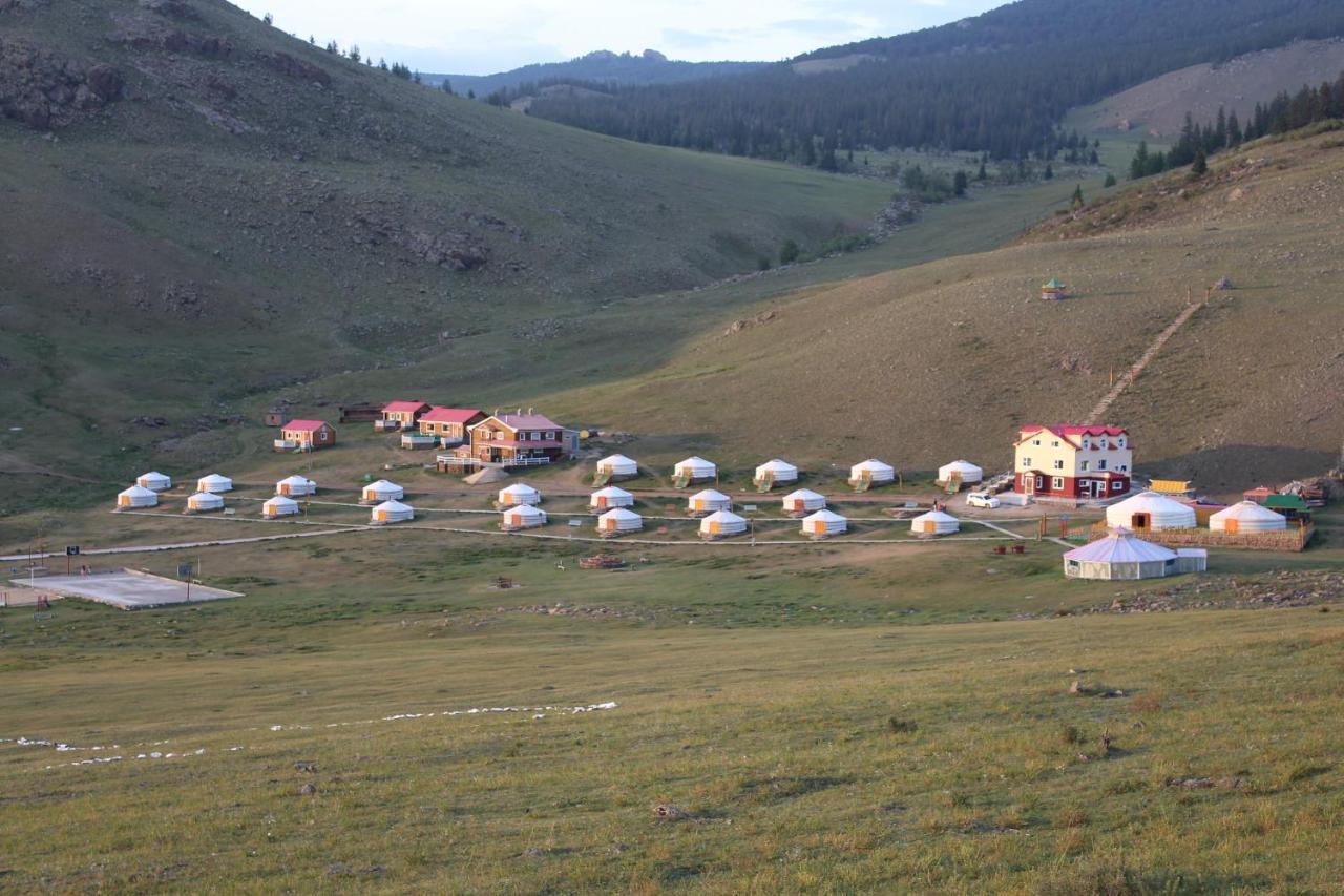 Отель Sara'S Camp Zuunmod Экстерьер фото